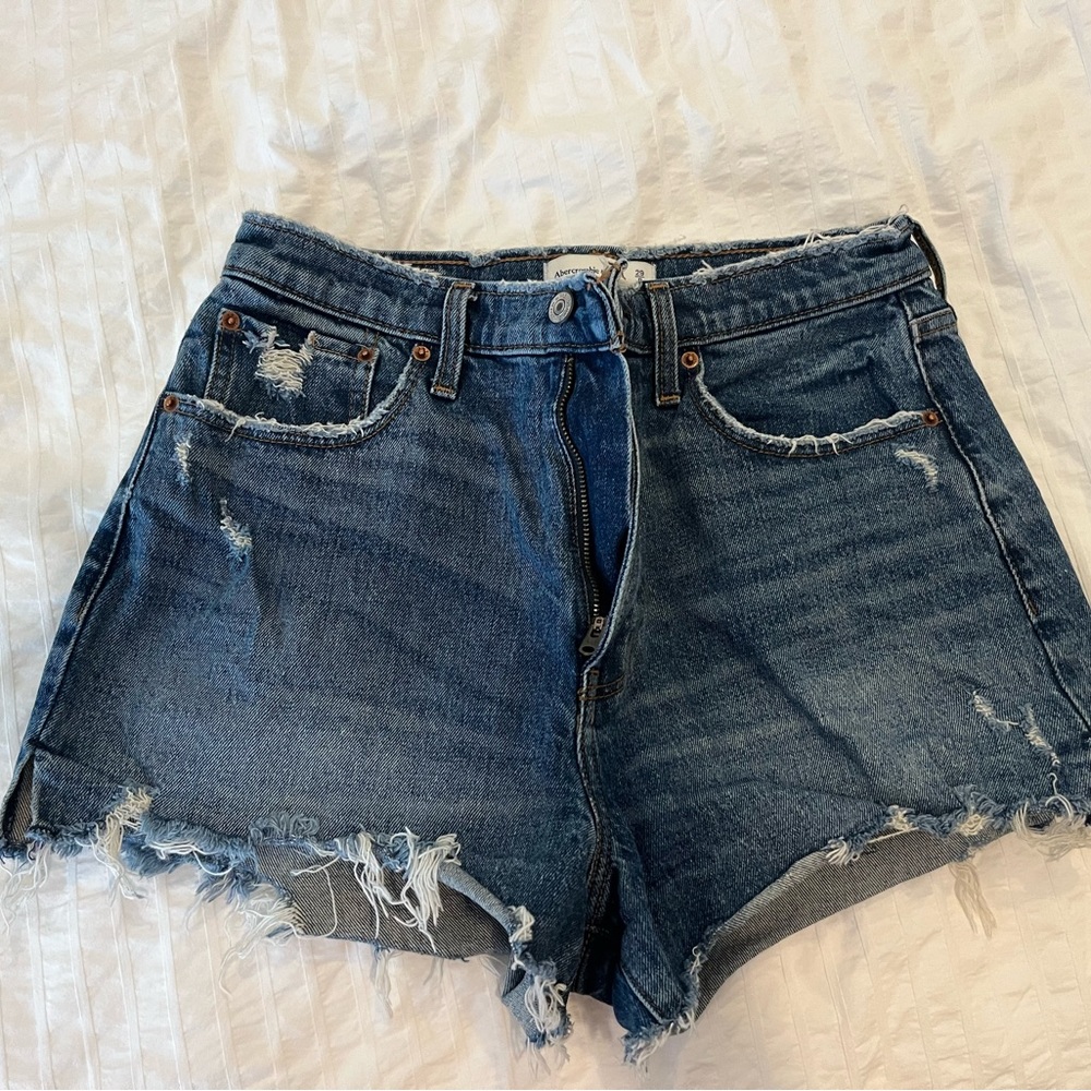 Abercrombie high waisted shorts. Size 8/29.